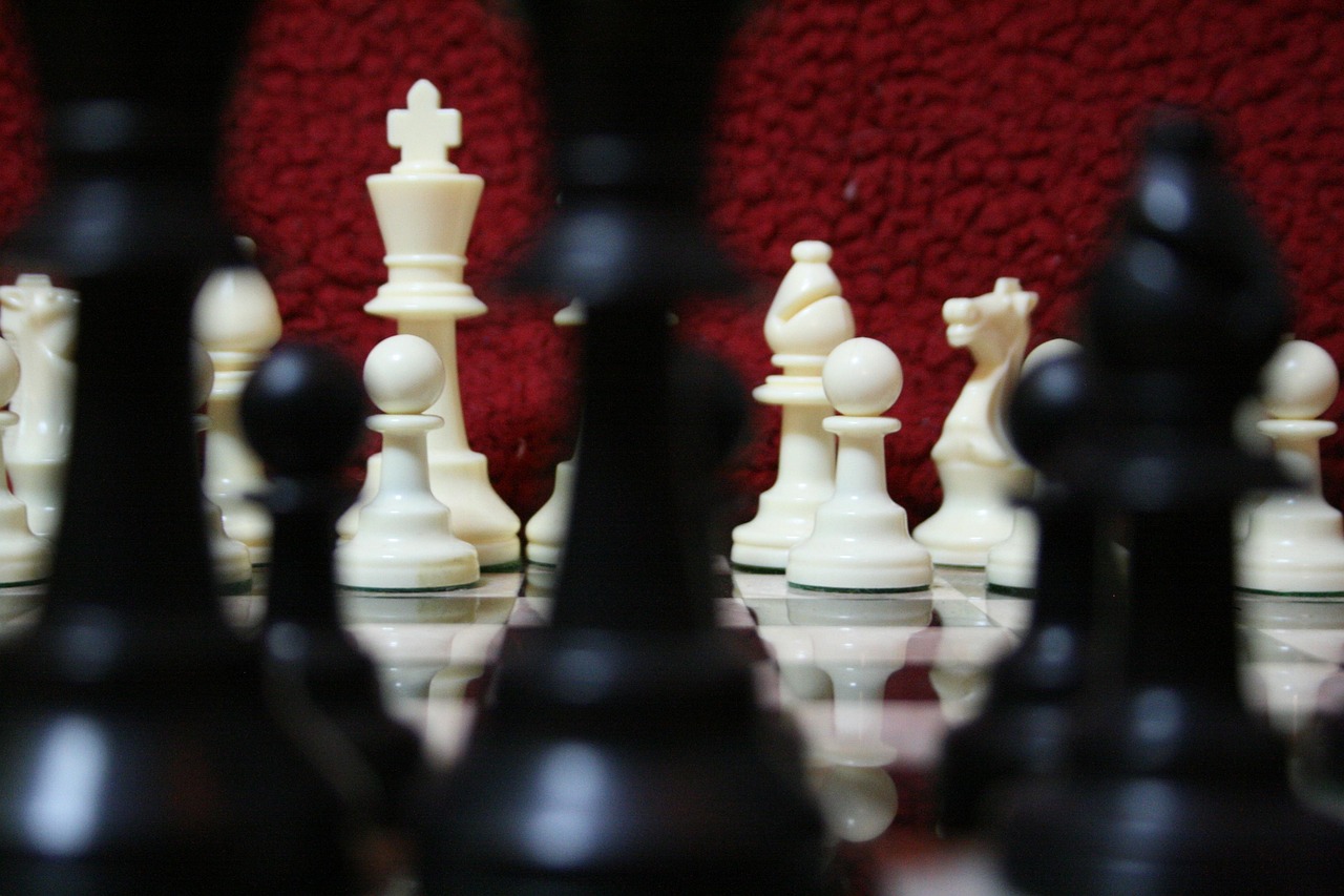 技术支持对于游戏公司的经济利益有哪些影响?